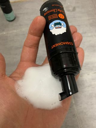 코스모먼트 부스티모 부스팅샴푸60ml + 비듬세정 진정샴푸50ml — 5점을 준 리뷰어가 2022년 1월 올린 사용 사진