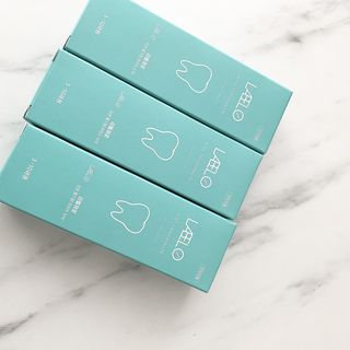 치과에서 쓰는 치약 _ 라벨제로 저불소 꼬마, 키즈, 유아, 베이비, 주니어 안전한 어린이치약 — 5점을 준 리뷰어가 2022년 11월 올린 사용 사진