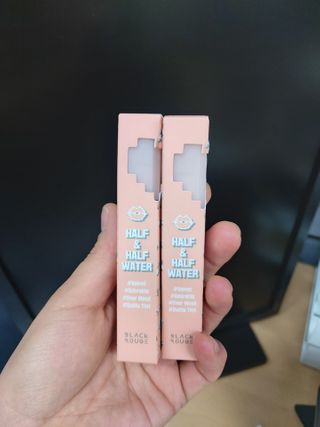 [블랙루즈]하프앤하프틴트 10종 中 택1+랜덤1 — 4점을 준 리뷰어가 2021년 2월 올린 사용 사진