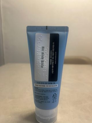 나우 [리브엠]피부 속부터 겹겹이, 촘촘하게! 워터핏8중 수분착붙 크림 — 5점을 준 리뷰어가 2025년 5월 올린 사용 사진