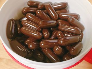 Swisse 스위스 고함량 프로폴리스 2,000mg 210정 — 5점을 준 리뷰어가 2021년 11월 올린 사용 사진