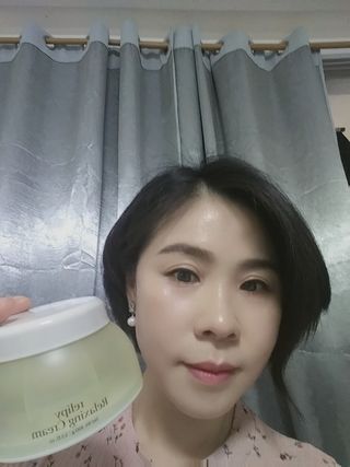 카오리온코스메틱스 사카로미세스와 시카의 만남        릴리피 릴렉싱 크림 진정한 탄력을 경험해보세요 — 5점을 준 리뷰어가 2021년 6월 올린 사용 사진