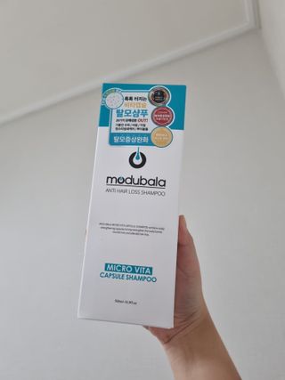 모두발라 마이크로 비타캡슐 탈모샴푸 — 5점을 준 리뷰어가 2021년 12월 올린 사용 사진
