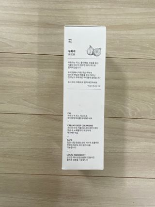[베러오리진] 무화과 크리미 딥 폼 클렌저/피부 노폐물 & 미세먼지 99 세정 인증 민감성 피부 무자극 인증 — 5점을 준 리뷰어가 2021년 12월 올린 사용 사진