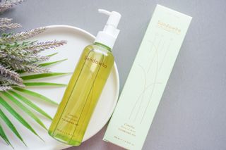 스킨큐어 산다화 순한 클렌징 동백 오일 200ml — 5점을 준 리뷰어가 2023년 4월 올린 사용 사진
