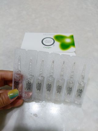 유니베르소 산소앰플 7일 집중케어 앰플 — 5점을 준 리뷰어가 2021년 6월 올린 사용 사진