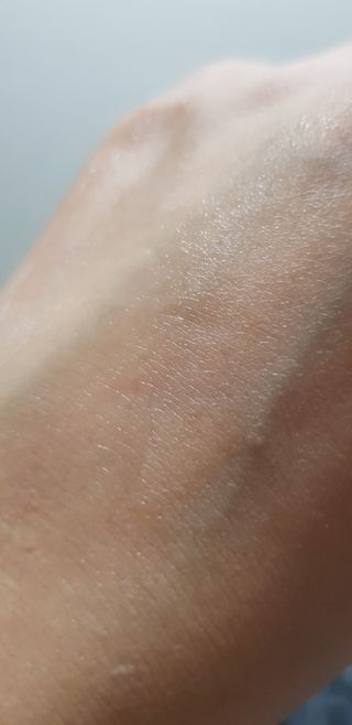 더마 사이언스 비타민 CCC 앰플 기미 브라이트닝 세럼 30ml — 5점을 준 리뷰어가 2021년 8월 올린 사용 사진