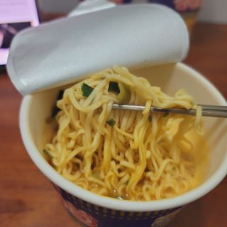 NISSIN 닛신 컵누들  4종 - 씨푸드오리지날, 씨푸드 스파이시, 씨푸드 커리, 씨푸드 XO소스 — 5점을 준 리뷰어가 2022년 12월 올린 사용 사진