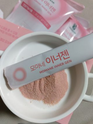 [모마네] 이너뷰티 히알루론산 비오틴 코큐텐 저분자피쉬콜라겐 - 3 g 30포 ★석류맛 — 5점을 준 리뷰어가 2021년 12월 올린 사용 사진