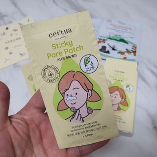 세뚜아(Cettua) 세뚜아 스티키 포어 패치 Cettua Sticky Pore Patch — 5점을 준 리뷰어가 2023년 9월 올린 사용 사진