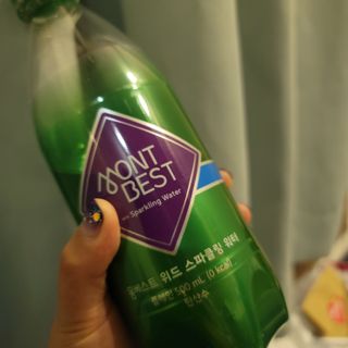 몽베스트 Montbest with Sparkling water Plain 20병 — 5점을 준 리뷰어가 2022년 5월 올린 사용 사진