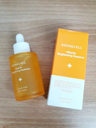체르엠 스템앤셀 비타민 브라이트닝 에센스 30ml 1개 — 5점을 준 리뷰어가 2021년 6월 올린 사용 사진