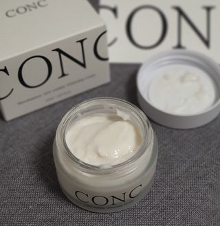 CONC 콩크 미로탐누스 안티링클 화이트닝 크림 — 2점을 준 리뷰어가 2021년 2월 올린 사용 사진