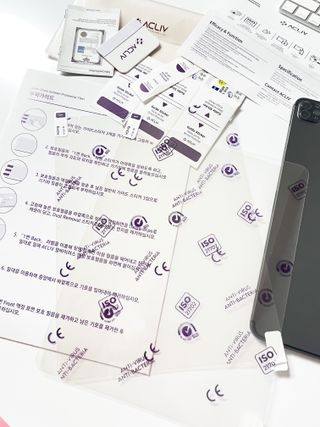 아클리브 Premium 항균 항바이러스 액정 보호필름(iPad) — 5점을 준 리뷰어가 2022년 1월 올린 사용 사진