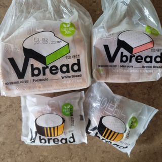 롯데제과 Vbread 포카치아식빵1개 + 미니식빵 1개 + 머핀 2개 세트 — 5점을 준 리뷰어가 2021년 9월 올린 사용 사진