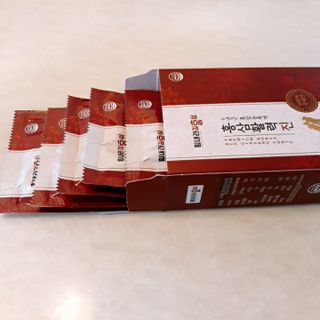 힘내라김홍삼 홍삼활력진 50ml x 5포 — 4.5점을 준 리뷰어가 2021년 3월 올린 사용 사진