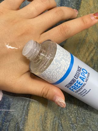 조아산코스메틱 승비 에센스 프리아포 오리엔탈 허브 크림 + 승비 에센스 프리아포 오리엔탈 허브 스킨 SET — 5점을 준 리뷰어가 2021년 11월 올린 사용 사진
