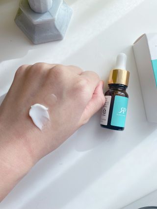 랑팡 EGF+FGF 10ppm 리포좀 앰플 원액 10ml — 5점을 준 리뷰어가 2021년 12월 올린 사용 사진