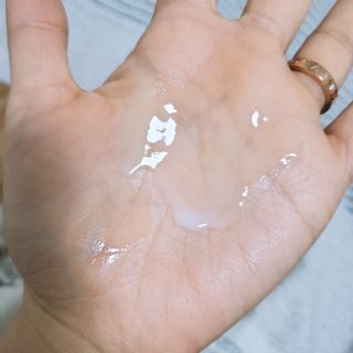 리더스코스메틱 리더스 카밍 바이오틱스 에센스 워터 — 5점을 준 리뷰어가 2022년 1월 올린 사용 사진