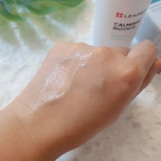 리더스코스메틱 리더스 카밍 바이오틱스 에센스 워터 — 5점을 준 리뷰어가 2021년 1월 올린 사용 사진