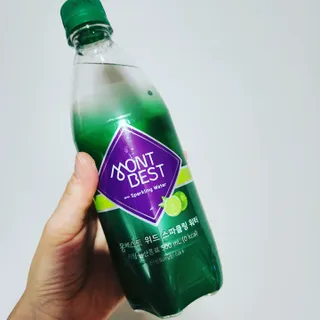 몽베스트 Montbest with Sparkling water Lime20병 — 5점을 준 리뷰어가 2023년 2월 올린 사용 사진