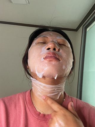 태그스킨 4스텝 주름개선 피부미백 영양 마스크팩 3개 세트(최신버전) — 5점을 준 리뷰어가 2022년 5월 올린 사용 사진