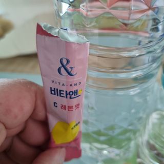 비타앤C 레몬맛, 망고맛 — 5점을 준 리뷰어가 2021년 6월 올린 사용 사진