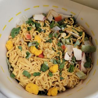 NISSIN 닛신 컵누들  4종 - 씨푸드오리지날, 씨푸드 스파이시, 씨푸드 커리, 씨푸드 XO소스 — 5점을 준 리뷰어가 2022년 5월 올린 사용 사진