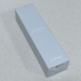 르핸스 퍼포밍 2 핸드&네일 비반트포렛/베티버포그 — 5점을 준 리뷰어가 2022년 12월 올린 사용 사진