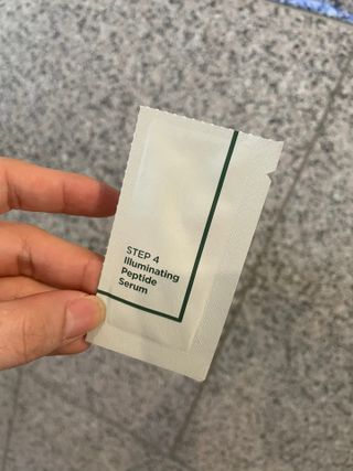 태그스킨 4스텝 주름개선 피부미백 영양 마스크팩 3개 세트(최신버전) — 5점을 준 리뷰어가 2022년 5월 올린 사용 사진