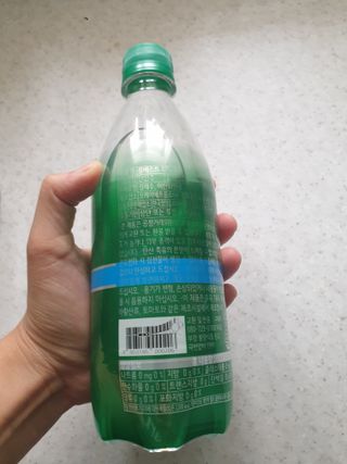 몽베스트 Montbest with Sparkling water Plain 20병 — 4점을 준 리뷰어가 2022년 6월 올린 사용 사진