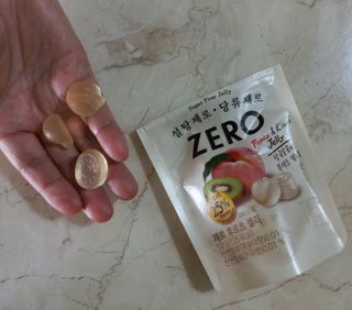 ZERO (초콜릿 칩 쿠키, 카카오 케이크, 후르츠 젤리, 아이스 콜라, 아이스 초코바) — 5점을 준 리뷰어가 2022년 6월 올린 사용 사진