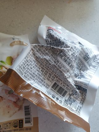 굽네몰 [굽네] 소스가 맛있는 닭가슴살 슬라이스 4종 — 5점을 준 리뷰어가 2021년 4월 올린 사용 사진