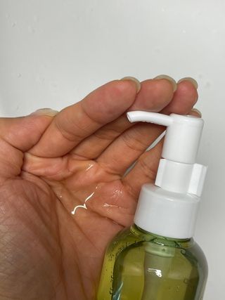 스킨큐어 산다화 순한 클렌징 동백 오일 200ml — 5점을 준 리뷰어가 2023년 5월 올린 사용 사진