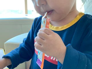 베거스코리아 [콜리케어] 키즈 홍삼콜리 딸기맛 14포 — 4점을 준 리뷰어가 2021년 11월 올린 사용 사진