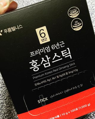 [푸름웰니스] 프리미엄 6년근 홍삼스틱 3mg x 100포 — 5점을 준 리뷰어가 2022년 3월 올린 사용 사진
