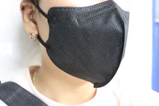 JHWORLD 스누피 마스크 스누피 에어 새부리형 국내산 MB필터 컬러마스크 대형 중형 어린이용 20매 — 5점을 준 리뷰어가 2021년 7월 올린 사용 사진