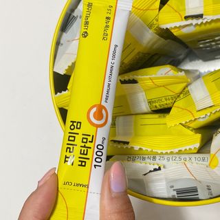 서울약사신협 프리미엄비타민C1000_2.5G x 100포 — 4.5점을 준 리뷰어가 2021년 5월 올린 사용 사진