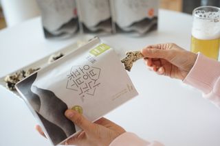 오봉산꽃부각 [만나식품] 오봉산 꽃부각 3가지 맛(오리지널, 새우맛, 매운고추맛) — 5점을 준 리뷰어가 2022년 12월 올린 사용 사진
