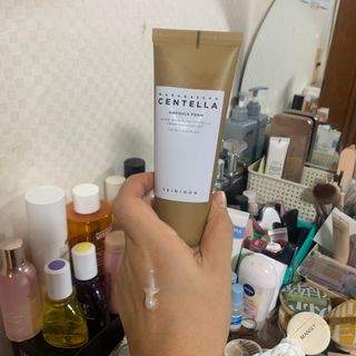 스킨1004 [SKIN1004] 마다가스카르 센텔라 앰플 폼 125ml — 5점을 준 리뷰어가 2024년 8월 올린 사용 사진