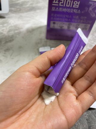 [유산균] 오마이락 프리미엄 포스트바이오틱스 30P — 5점을 준 리뷰어가 2022년 12월 올린 사용 사진