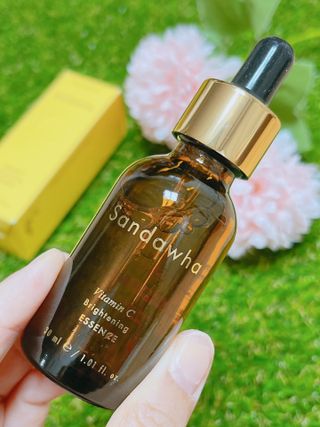 스킨큐어 산다화 비타민c 화이트닝 에센스 30ml — 5점을 준 리뷰어가 2023년 10월 올린 사용 사진