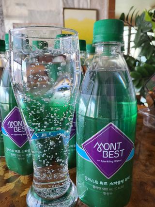 몽베스트 Montbest with Sparkling water Plain 20병 — 5점을 준 리뷰어가 2023년 2월 올린 사용 사진