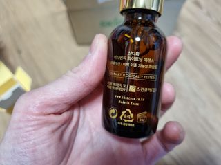 스킨큐어 산다화 비타민c 화이트닝 에센스 30ml — 5점을 준 리뷰어가 2023년 12월 올린 사용 사진