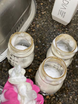 마더케이 디아 프리미엄 젖병세정제 500ml 액상형/무향 — 5점을 준 리뷰어가 2021년 12월 올린 사용 사진