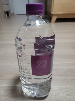 몽베스트 MONTBEST 1L 12입 — 5점을 준 리뷰어가 2022년 4월 올린 사용 사진