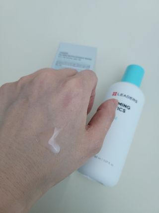 리더스코스메틱 리더스 카밍 바이오틱스 에센스 워터 — 5점을 준 리뷰어가 2022년 2월 올린 사용 사진