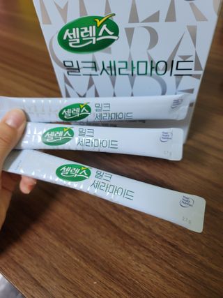 셀렉스스포츠 셀렉스 밀크세라마이드 저분자피쉬콜라겐 28포 X 1박스 — 5점을 준 리뷰어가 2021년 7월 올린 사용 사진
