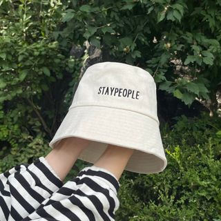 [스테이피플] STAYPEOPLE BUCKET HAT (IVORY) — 5점을 준 리뷰어가 2022년 9월 올린 사용 사진