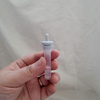 케이퓨리 아나파코 코로나 타액 자가 진단키트 1회분 3개 — 5점을 준 리뷰어가 2023년 4월 올린 사용 사진
